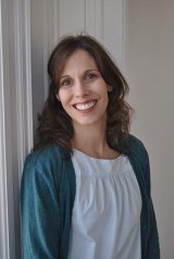 BOOK REVIEW: 'Under the Egg': Middle Grade Art Thriller That Adult Readers Can Enjoy Laura Marx Fitzgerald